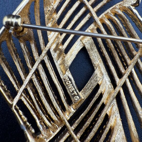 Vintage Monet Gold Tone Metal Textured Brooch Pin Art Deco Geometric Design - Picture 5 of 6